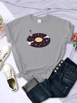 Galaxy Space Астронавт Сладки Тениски С Принтом Дамски Модни Летни Дрехи Стилна Дишаща Тениска С Кръгло Деколте Свободни Топове Женски